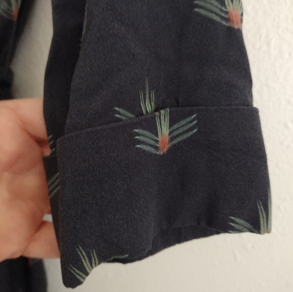 Marine Layer Black Button Down Art Deco Geometric Print Size XS - Picture 9 of 14
